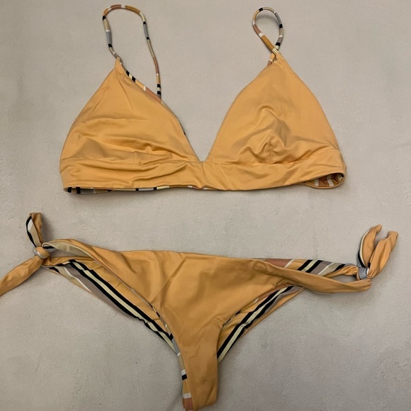 RVCA Reversible  Bikini - Picture 3 of 4